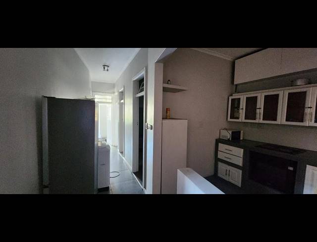 2 BEDROOM APARTMENT FOR SALE IN GLENWOOD